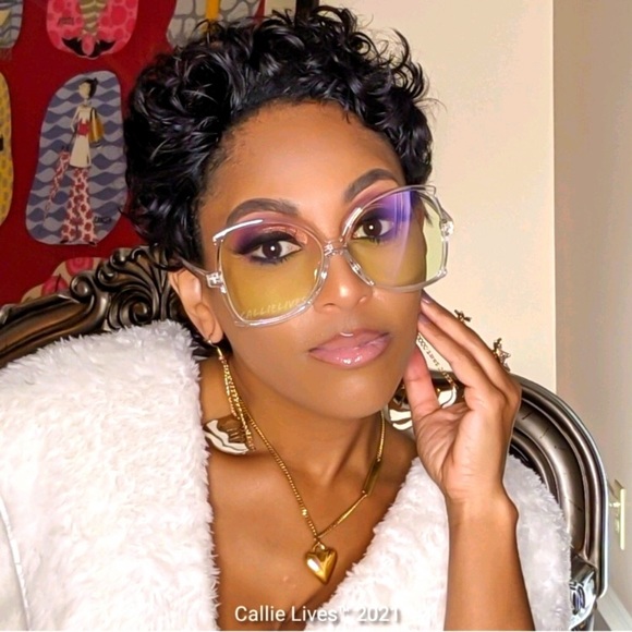 Callie Lives Accessories - Miz Clearly Smart: Oversized Cat eye Glaases